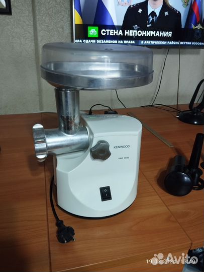 Мясорубка электрическая бу