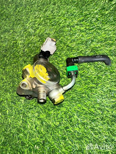 Топливный насос Mazda Axela