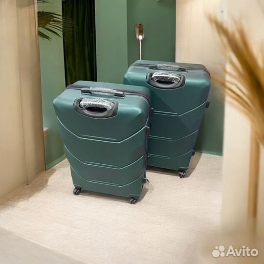 Чемоданы ударопрочные