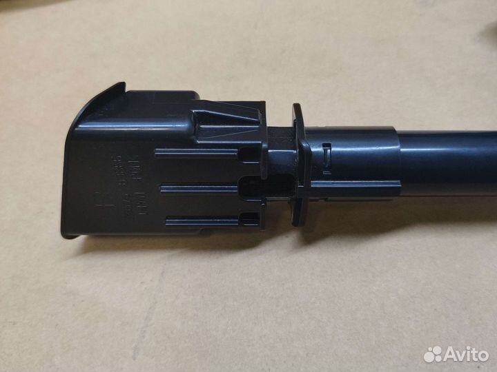 Форсунка омывателя фары Nissan Teana J31 правая