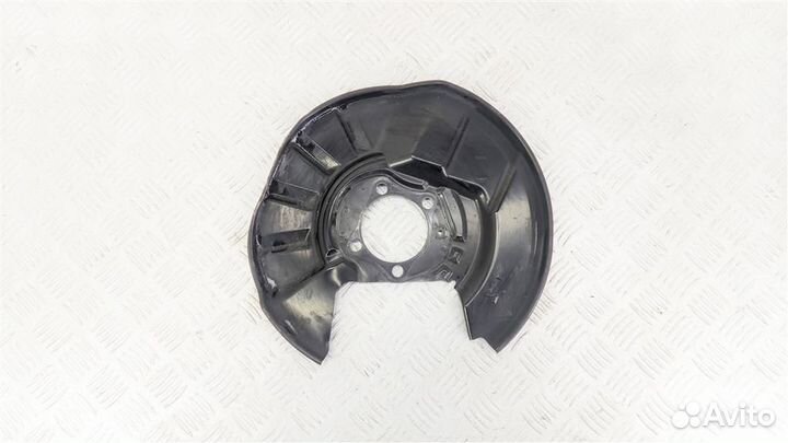 Кожух защитный тормозного диска Toyota RAV4 XA50