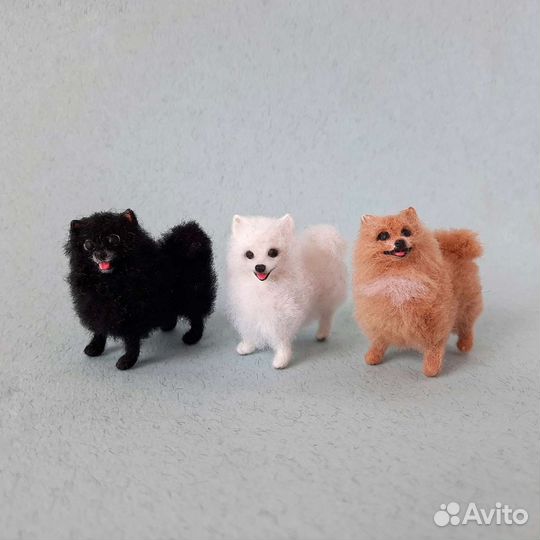 Миниатюрная собака игрушечный Померанский шпиц