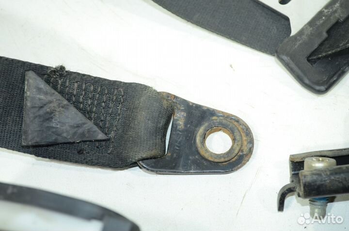 Ремень безопасности передний правый Ford Focus DF