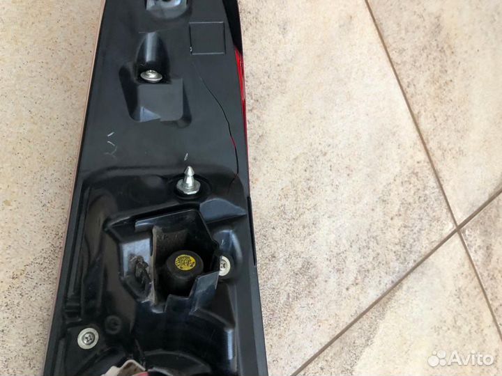 Фонарь задний правый Тойота Камри 70 оригинал