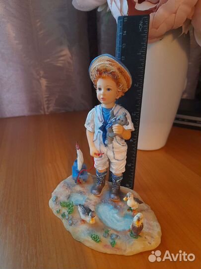 Мальчик с корабликом, Девочка с котятами- см. фото