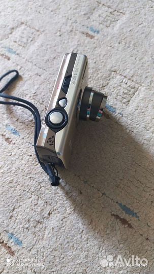 Компактный фотоаппарат