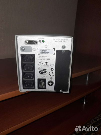 Ибп apc smart ups 700