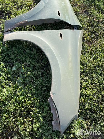 Крылья LADA granta