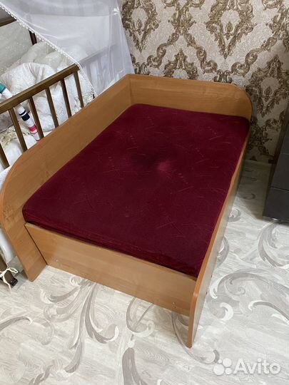 Кровать -диван детская