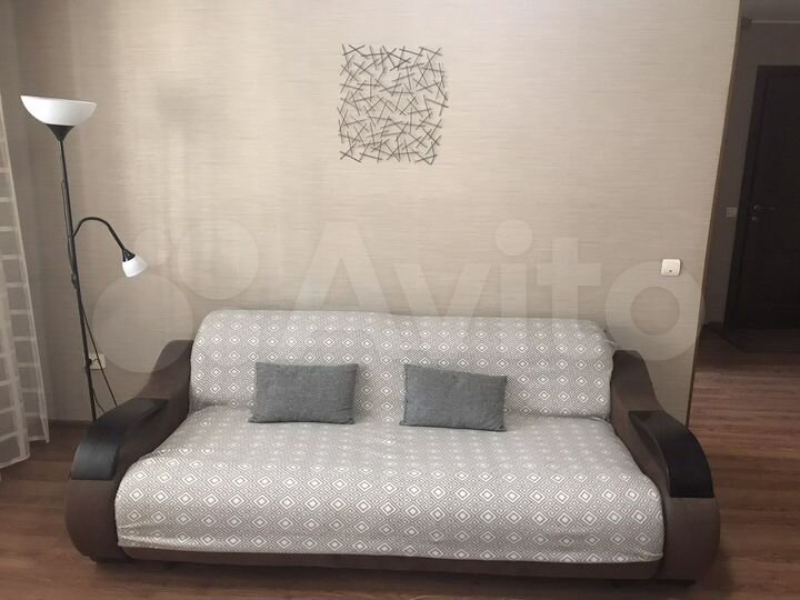 2-к. квартира, 55 м², 2/5 эт.