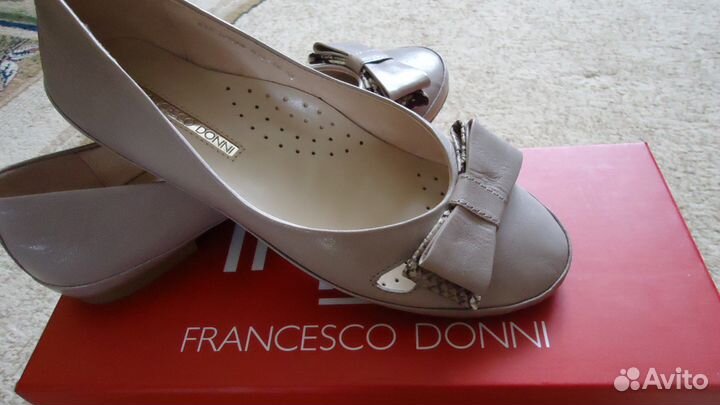 Балетки, босоножки, туфли новое 35раз