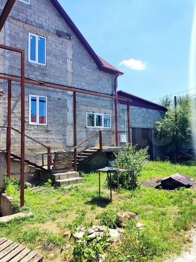 Дом 495 м² на участке 12 сот.