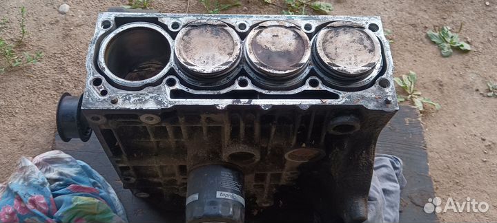 Головка гольф 4 1.4 вса