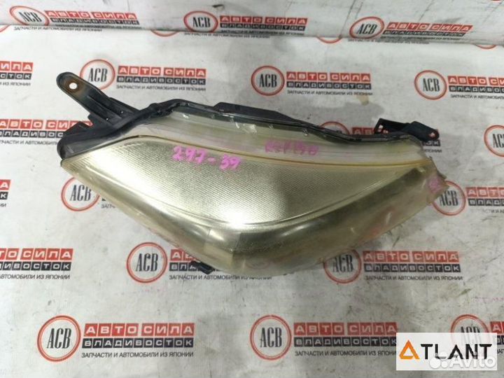 Фара правая toyota vitz