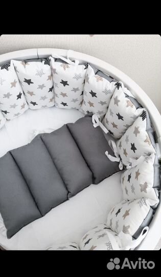 Продам бортики на детскую кроватку