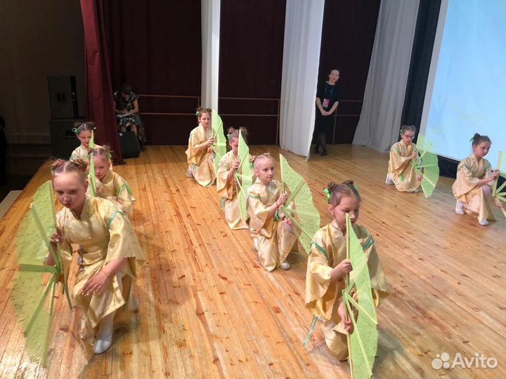 Веера для танца, хореографии