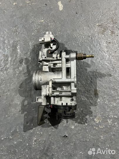 Дросельная заслонка Toyota Progres