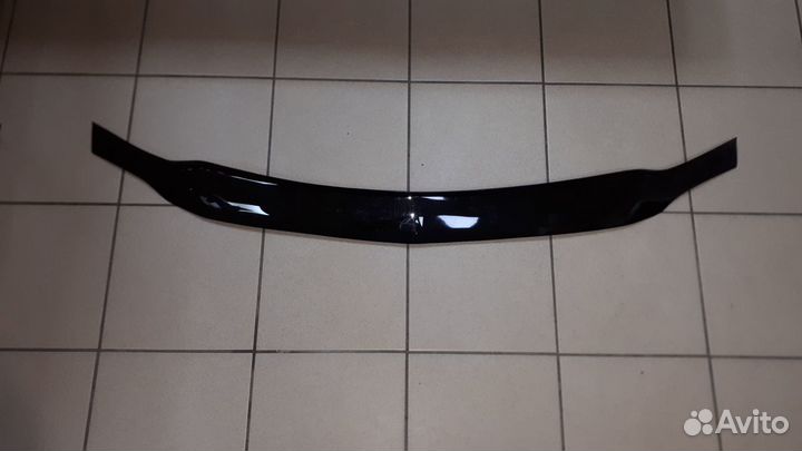 Спойлер мухобойка капота Рено Логан Лада Ларгус