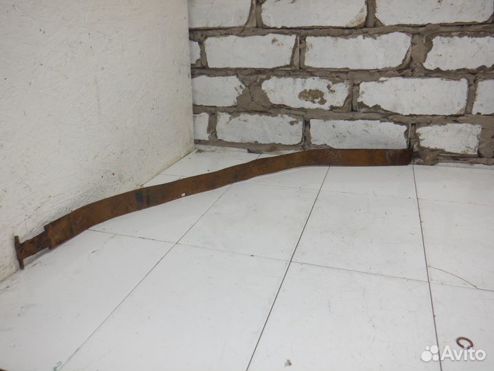 Лента крепления бензобака Nissan Maxima A33