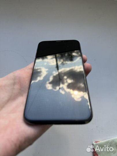 iPhone Xs, 64 ГБ