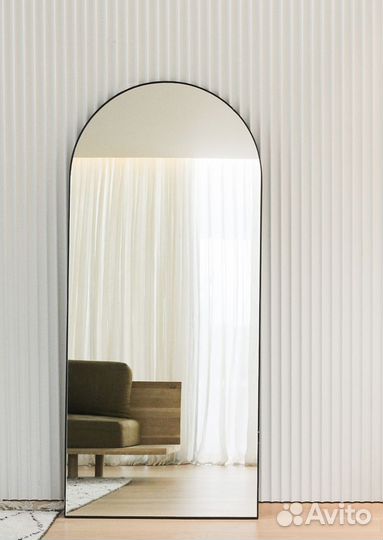 Зеркало арочное в алюминиевой раме