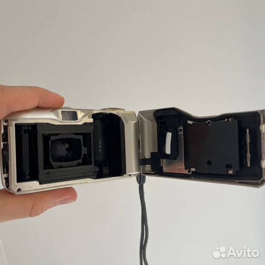 Пленочный фотоаппарат Olympus Mju II