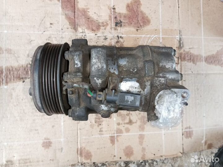 Компрессор кондиционера Volkswagen Polo 5 612