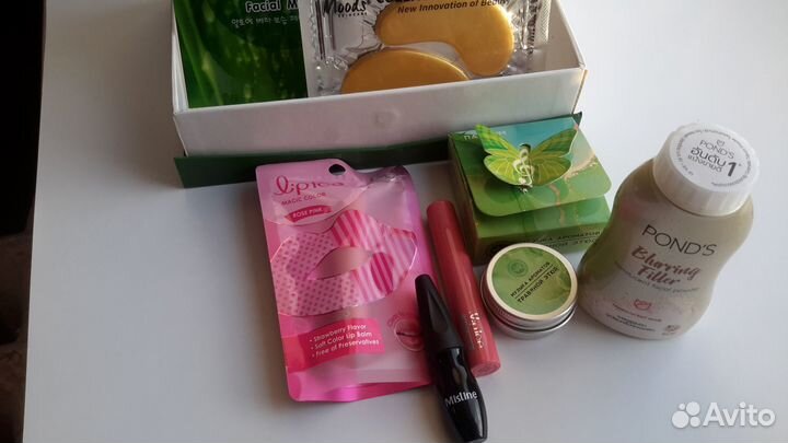 Косметика Косметичка Ив Роше Новая