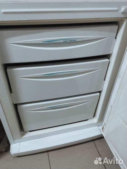 Холодильник 