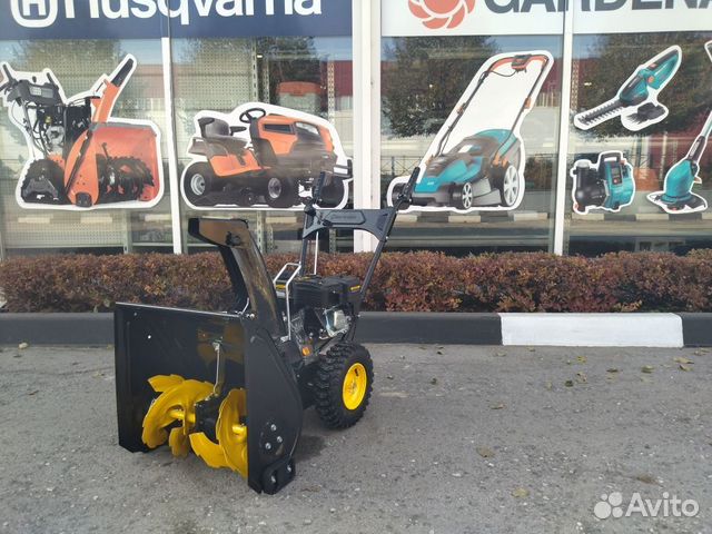 Снегоуборщик Champion ST 553