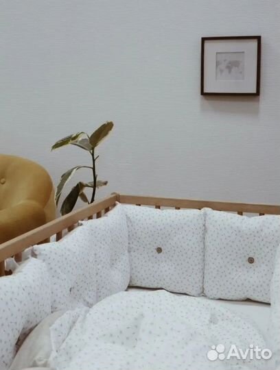 Бортики в детскую кроватку лен