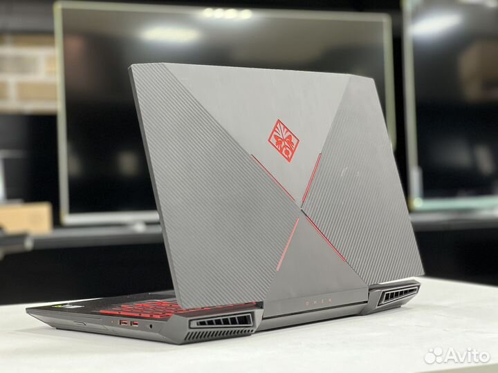 Игровой HP Omen 17.3“ Core i7 GTX1050 4G 16G озу