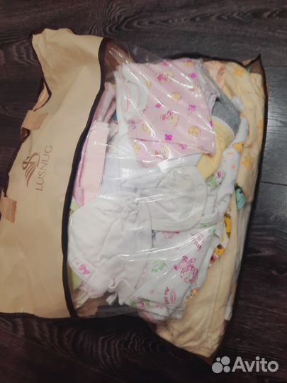 Большой пакет детских вещей