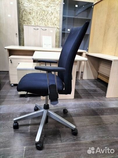 Компьютерное кресло