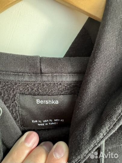 Худи bershka