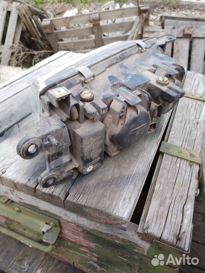 Фара передняя левая Mazda Capella gf8p