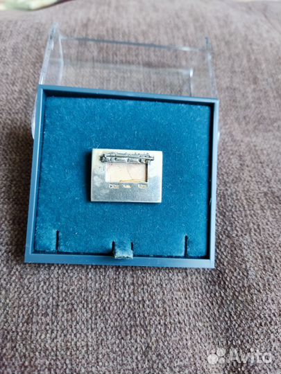 Значок 23 съезд кпсс серебро