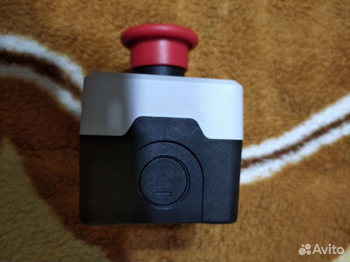 Пост кнопочный py1bos в сборе с кнопкой