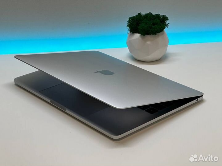Apple MacBook Pro 13