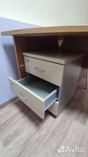 Офисная мебель бу