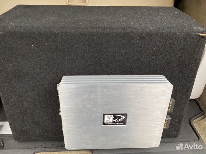 Сабвуфер jbl