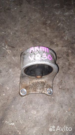 Подушка АКПП Nissan Cefiro A32 VQ30DE