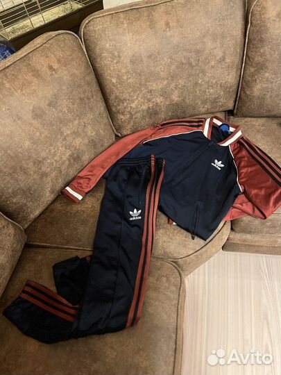 Спортивный костюм adidas