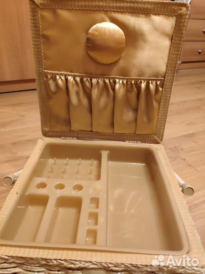 Коробка для рукоделия