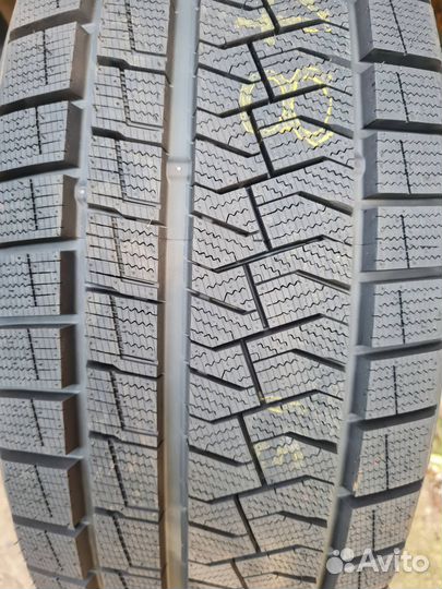 Pirelli Formula Ice 205/55 R16 91T