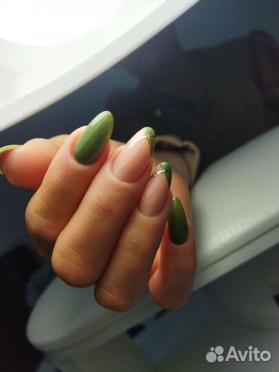 Маникюр с покрытием гель-лаком