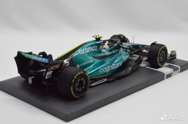 1/18 Aston Martin AMR22 S. Vettel 2022, Minichamps