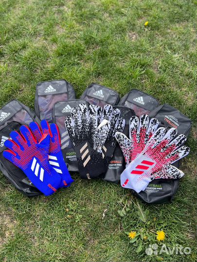 Вратарские перчатки Adidas Predator Pro