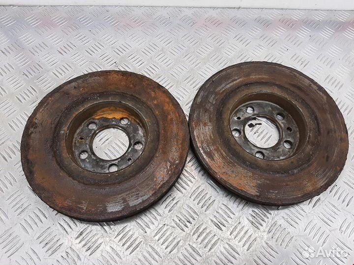 Диск тормозной передний Audi A3 8L 1999 8N0615301A