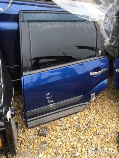 Задняя левая дверь Ford Fiesta